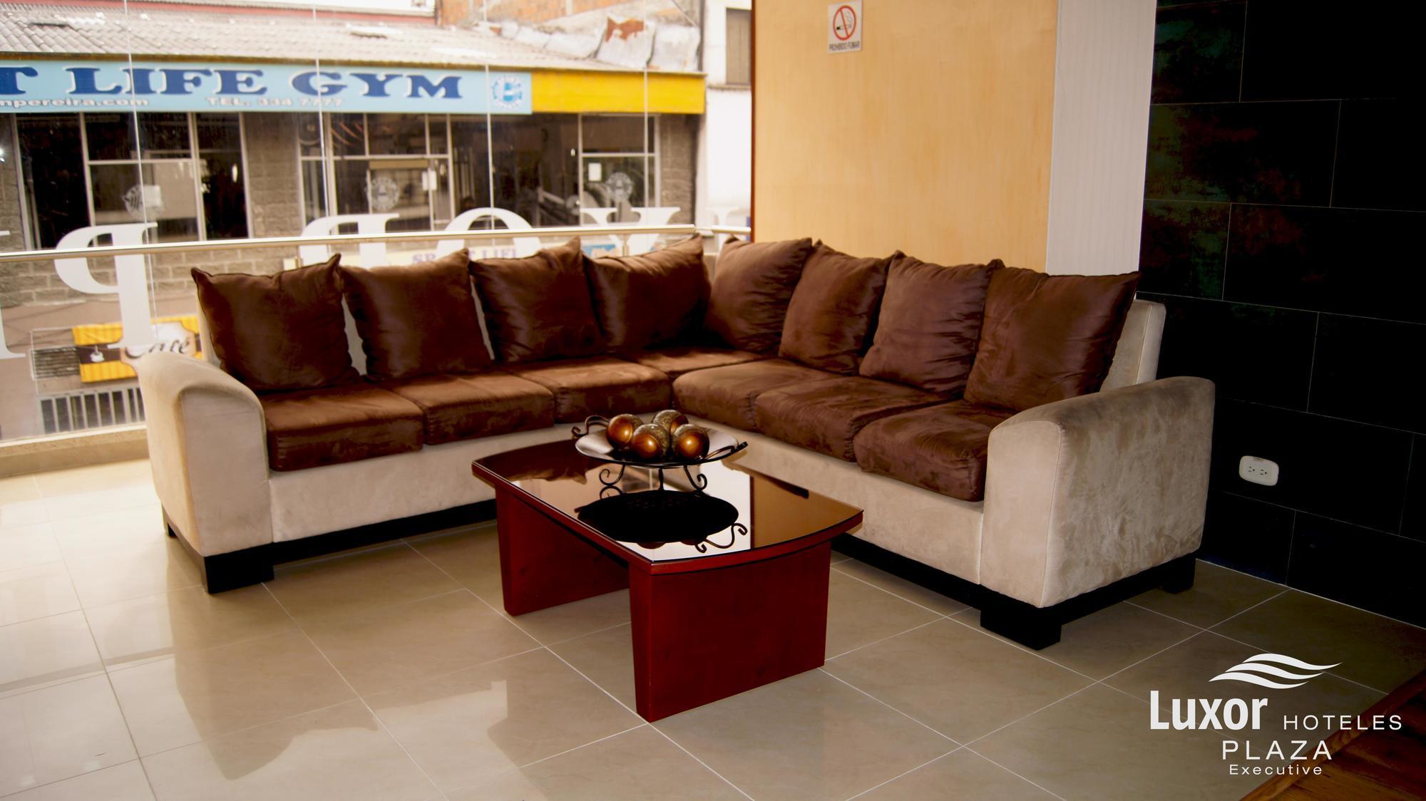 Luxor Plaza Hotel Pereira Exterior foto