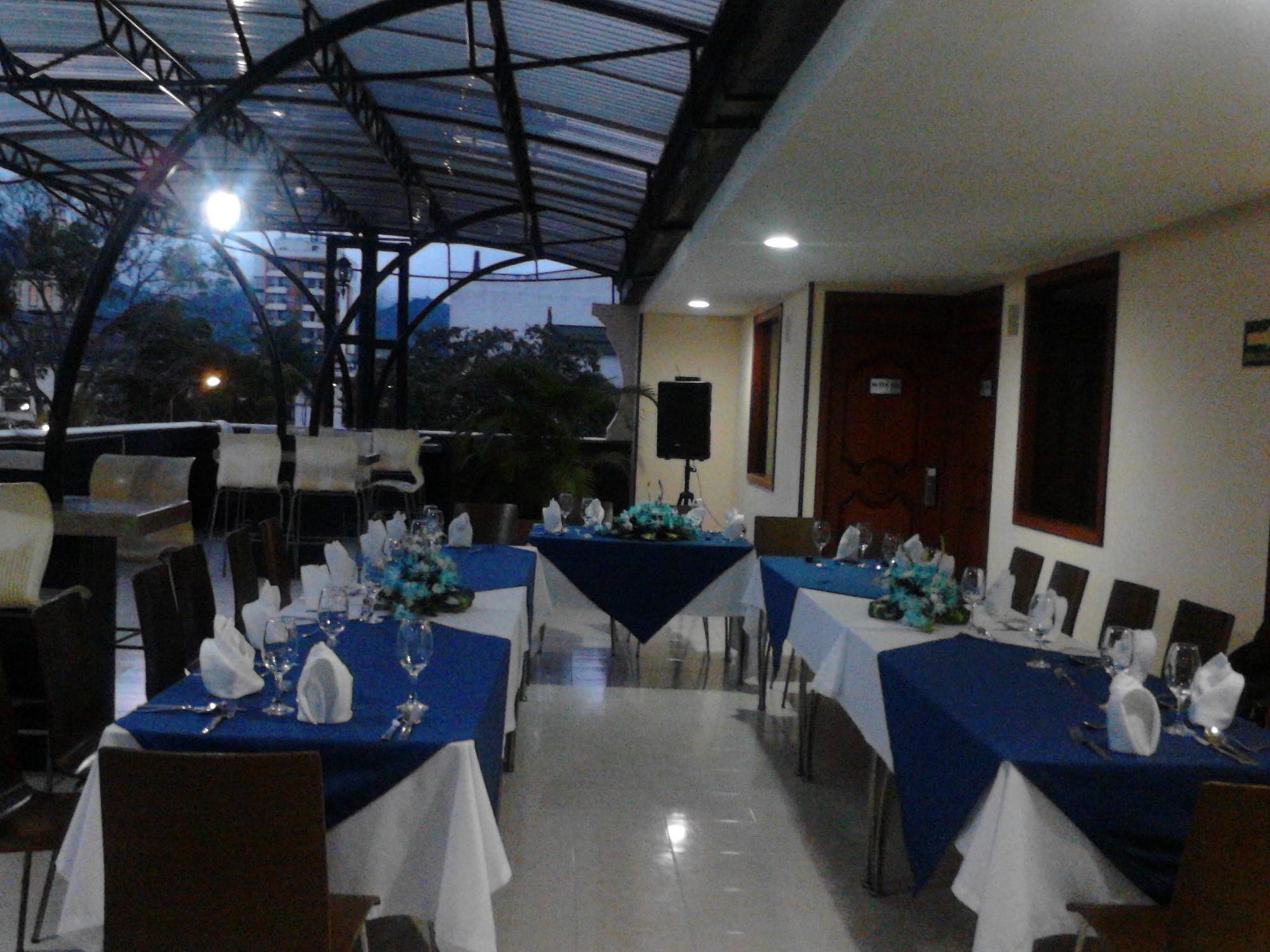 Luxor Plaza Hotel Pereira Exterior foto